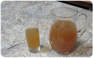 Obuolių - kmynų gėrimas